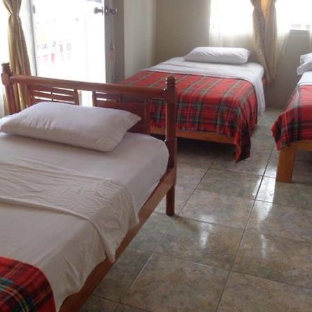 Hostal Miconia Пуэрто-Айора Экстерьер фото