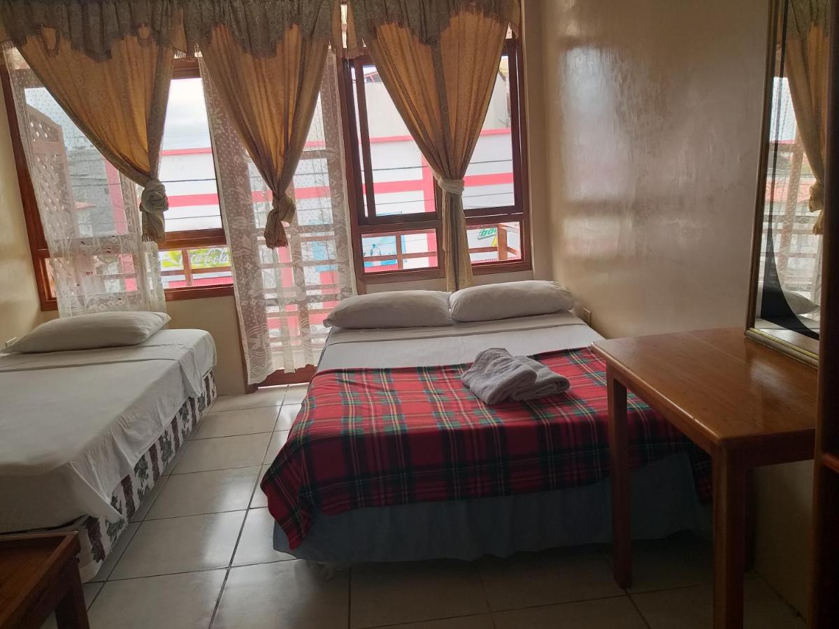 Hostal Miconia Пуэрто-Айора Экстерьер фото
