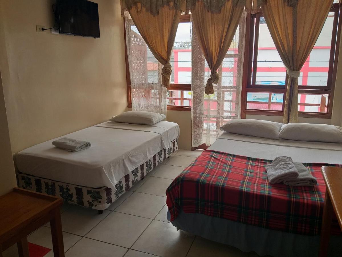 Hostal Miconia Пуэрто-Айора Экстерьер фото