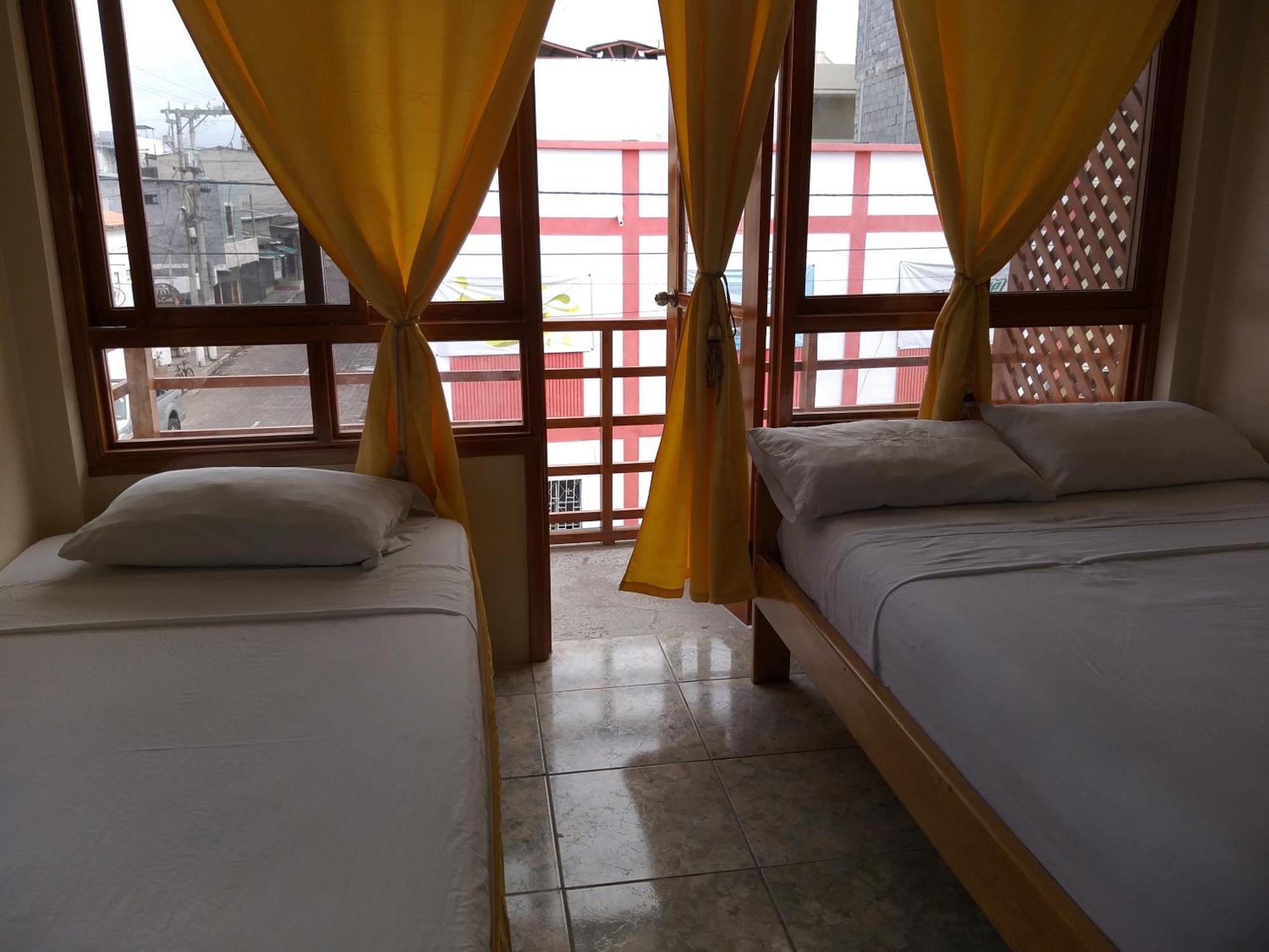 Hostal Miconia Пуэрто-Айора Номер фото