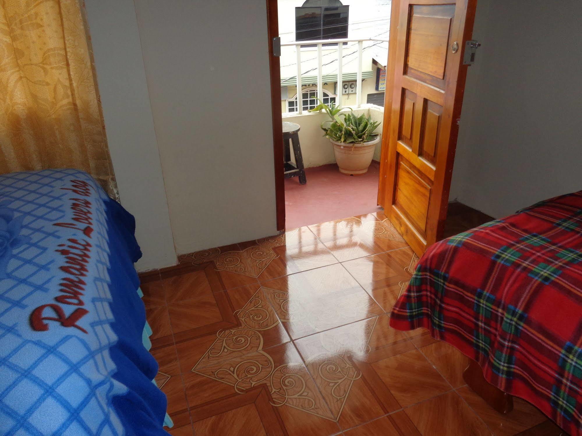 Hostal Miconia Пуэрто-Айора Экстерьер фото
