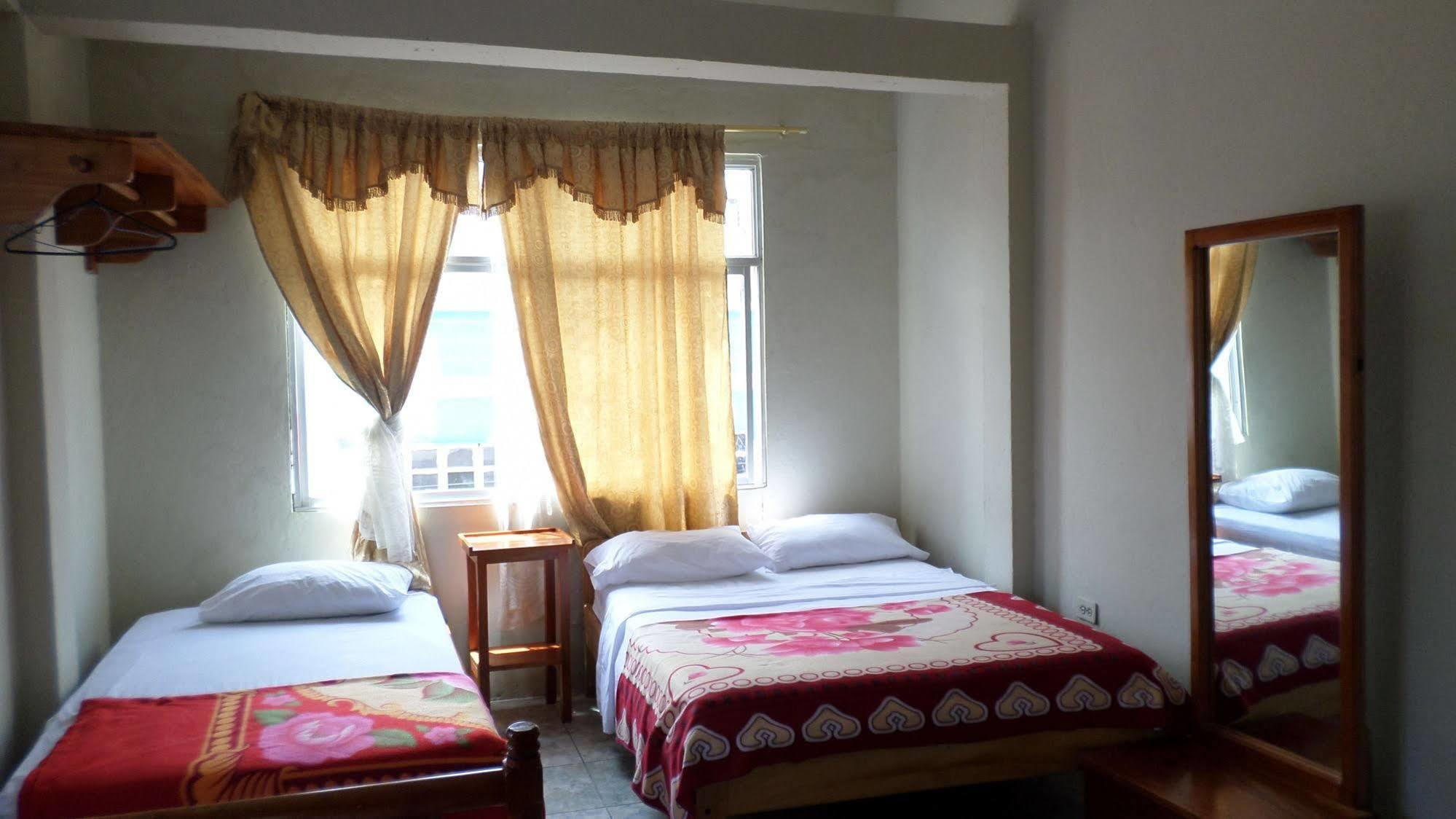Hostal Miconia Пуэрто-Айора Экстерьер фото